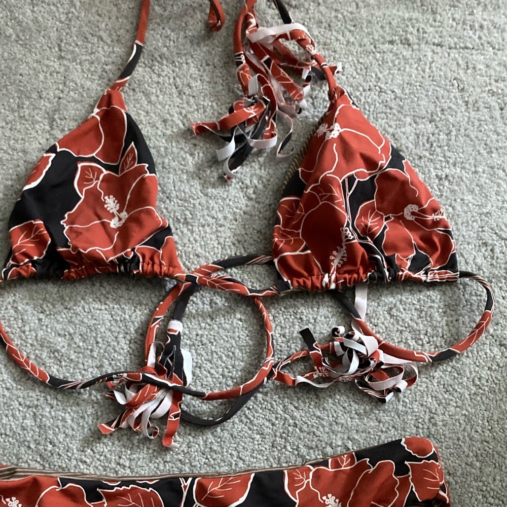 ❤️SOLD❤️Acacia Mid Pacific Humuhumu Top